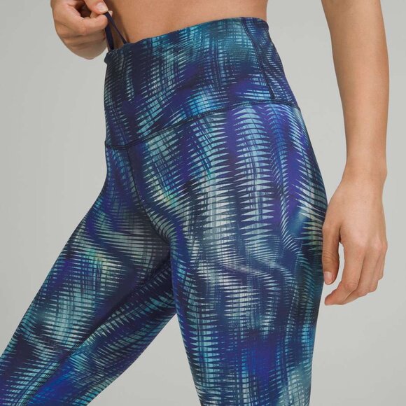 Lululemon Invigorate High-Rise Tight 25" - Picture 5 of 6